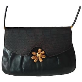 Gucci Leather Shoulder Bag with Bamboo Clasp Brown Brown