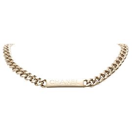 Collar de cadena con marca Coco chapado en oro Chanel Dorado