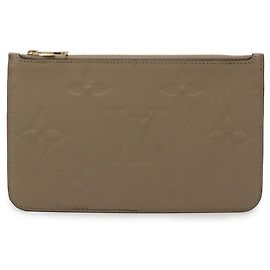 Bolso Neverfull MM en Monogram Empreinte de Louis Vuitton Gris