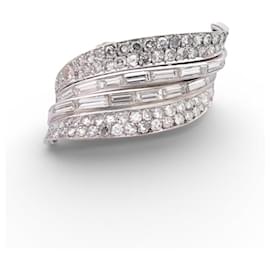 Autre Marque 1960 BROOCH SET WITH BAGUETTE & ROUND DIAMONDS 9CT PLATINUM 15.4GR DIAMONDS Silvery