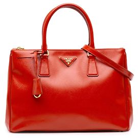 Prada Medium Saffiano Vernice Galleria Doppelzip-Tasche Rot