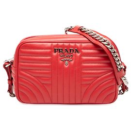 Bolsa de câmera Diagramme em couro de bezerro macio Prada Vermelho
