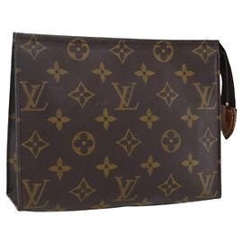LOUIS VUITTON Poche Toilette Monogram 19 M47544 LV Auth 170581 Monogramma