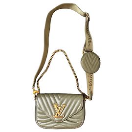Bolsa de Ombro Louis Vuitton New Wave Multi-Pochette em Couro Matelassé Verde Verde