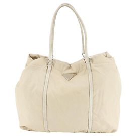Bolsa de ombro em nylon bege creme e couro de bezerro Prada Bege