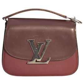 Bolsa transversal de couro vermelho borgonha Vivienne LV da Louis Vuitton com hardware prateado Multicor