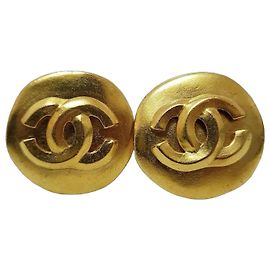 Chanel Boucles d'oreilles Logo CC 3D Plaqué Or Doré