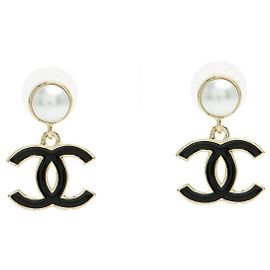 Chanel 2025 Orecchini a Perno CC Smalto Nero e Pendenti Dorati D'oro