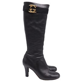 Botas de tacón alto de cuero negro con G entrelazado de Gucci Negro