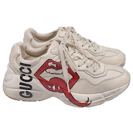 Tênis Gucci Rhyton com estampa de boca em couro branco Branco Cru