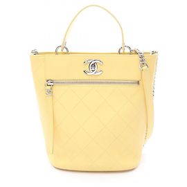 Borsa a Spalla Bucket Matelassé Chanel Giallo