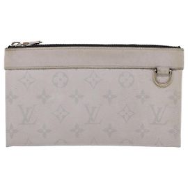 Louis Vuitton Discovery Pochette Monogram Taigarama PM Brown