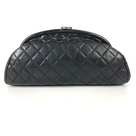 Schwarze Leder-Clutch von Chanel Schwarz