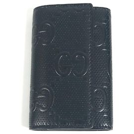 Gucci GG Embossed Leather Keyring Black