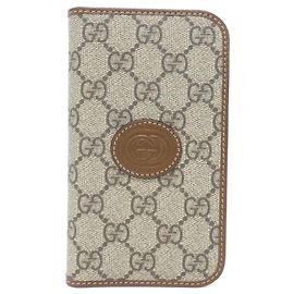 Gucci iPhone 15 Pro Handyhülle Braun Beige