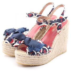 Valentino Garavani Stoff-Raffia-Sandalen Rot Blau Beige Marineblau
