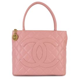 CHANEL Medallion Tote Bag in Pink Caviar Leather Pink