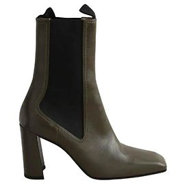 Nina Ricci Botas de couro cáqui Caqui