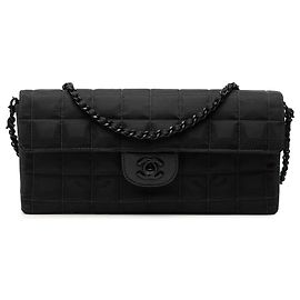 Chanel Preto Nova Linha de Viagem Nylon Leste-Oeste Flap Preto