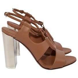 Sandálias Galilea em Couro Marrom da Salvatore Ferragamo Marrom Vermelho