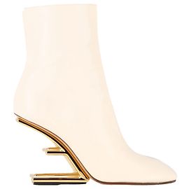 Fendi First Ankle Boots in White Leather White Cream