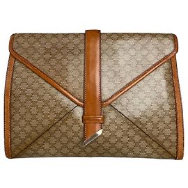 Céline Clutch de couro monograma Triomphe vintage da Celine bege e marrom Dourado