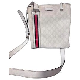 Bolsa Gucci White GG Supreme Sherry Line Branco