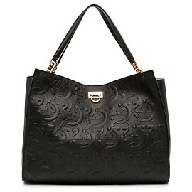 Salvatore Ferragamo Bolsa Trifolio em couro de bezerro preto Gancini em relevo Ferragamo Preto