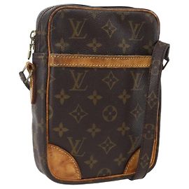 LOUIS VUITTON Sac à épaule Monogram Danube M45266 LV Auth BA10678 Monogramme