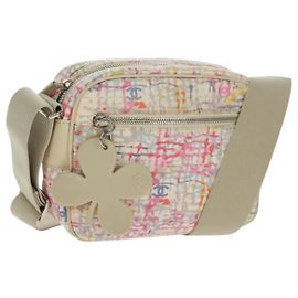 Bolsa de Ombro CHANEL em Lona Multicolorida Prata CC Auth 159826V Prata Multicor