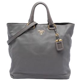 Bolsa tote conversível em couro macio cinza da Prada Marrom