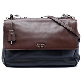 Sac messager à rabat double face en cuir de veau noir Prada Noir