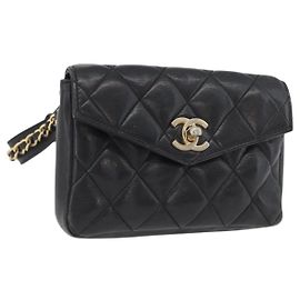 CHANEL Gürteltasche Matelassé Leder Schwarz Gold CC Auth BA10856 Schwarz Golden