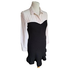 Schwarz-weißes Sandro-Kleid Schwarz Weiß