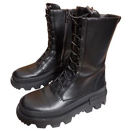 Moncler Vail Black Leather Boots Black