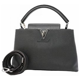 Borsa Louis Vuitton Taurillon Capucines PM Nero