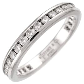 Anello in diamante Tiffany & Co. Full Circle con incastonatura a canale in platino Argento
