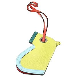 Charm de bolsa Hermès na cor Camaieu Azul Dourado Laranja
