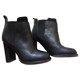 Sam Edelman Black leather ankle boots with heel Black