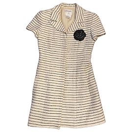 Giacca Chanel a righe con camelia Nero Beige