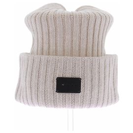 Autre Marque Gorro bege de lã Bege