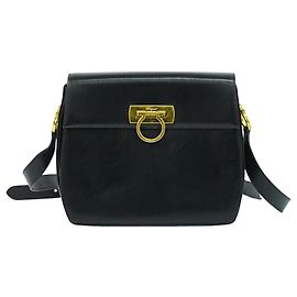 Borsa a Spalla Gancini in Pelle Salvatore Ferragamo Nero