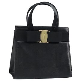 Borsa a mano Vala in pelle nera e oro Salvatore Ferragamo Auth ka2505 Nero D'oro