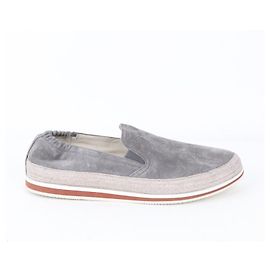 Prada Sneakers in camoscio Grigio