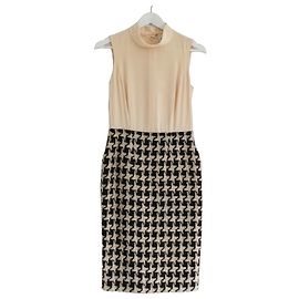 Robe à chevrons 'Paris-Moscou' Pre-Fall 2009 de Chanel Marron
