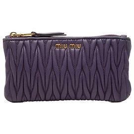 Lila Matelassé Leder Tasche von Miu Miu Lila