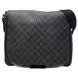 Louis Vuitton Damier Graphite Daniel MM Shoulder Bag Black