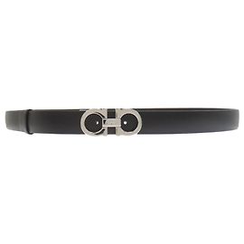 Salvatore Ferragamo Gancini Hardware Leather Belt Black