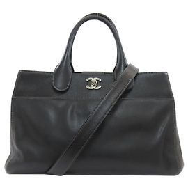 Sac à main tote exécutif Chanel Noir
