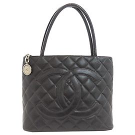 Chanel Reissue Tote Bag Black